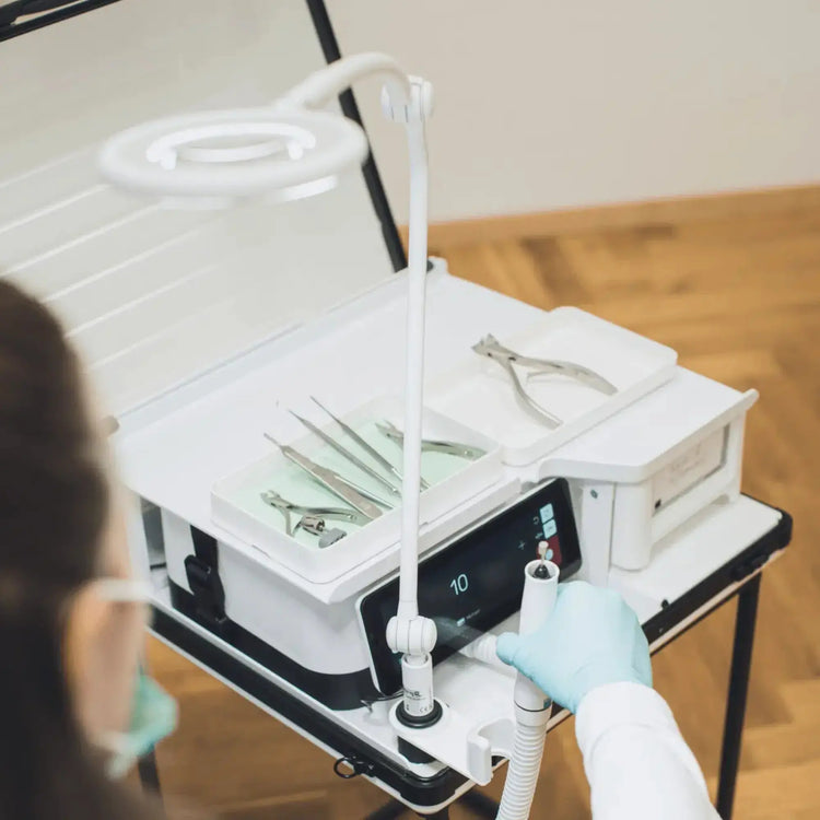 Pack - Étui rigide + Micromoteur Podolog Nova Pro + Lampe Loupe Ruck